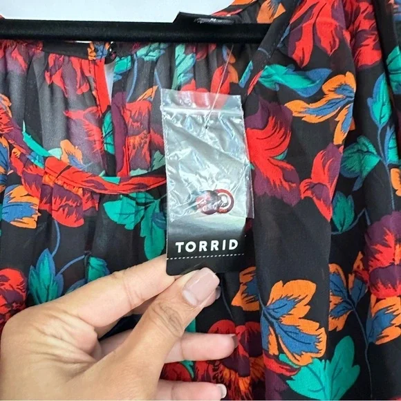 NWT Torrid Plus Size Women's Maxi Peasant Chiffon Floral Black Dress sz 6X/30 - Picture 9 of 16